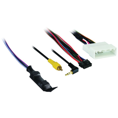 Nissan(R) (with 4.3" display) 2010 & Up Harness with 6-Volt Converter